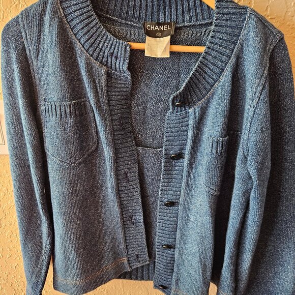 Classic Vintage Chanel Sweater Set - Picture 2 of 12